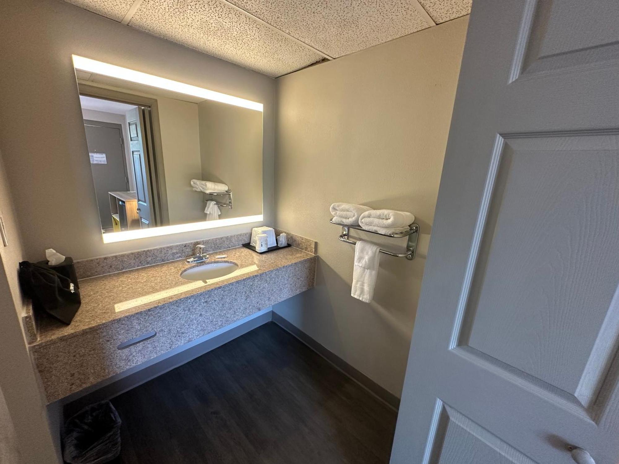 Days Inn By Wyndham Farmington Nm Εξωτερικό φωτογραφία